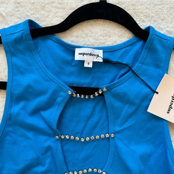 Madeleine Crop Top in Blue
superdown NEW - Picture 4 of 10